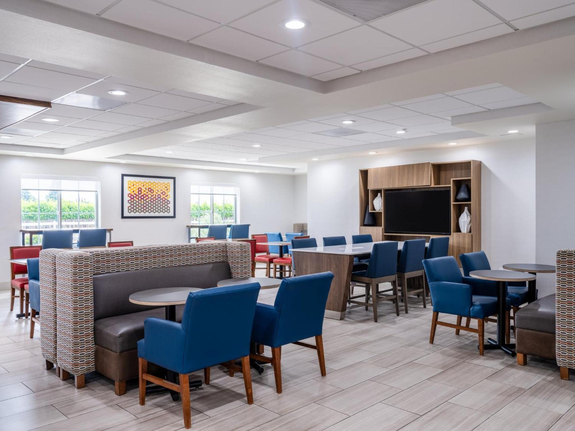 Hotel Express By Ihg