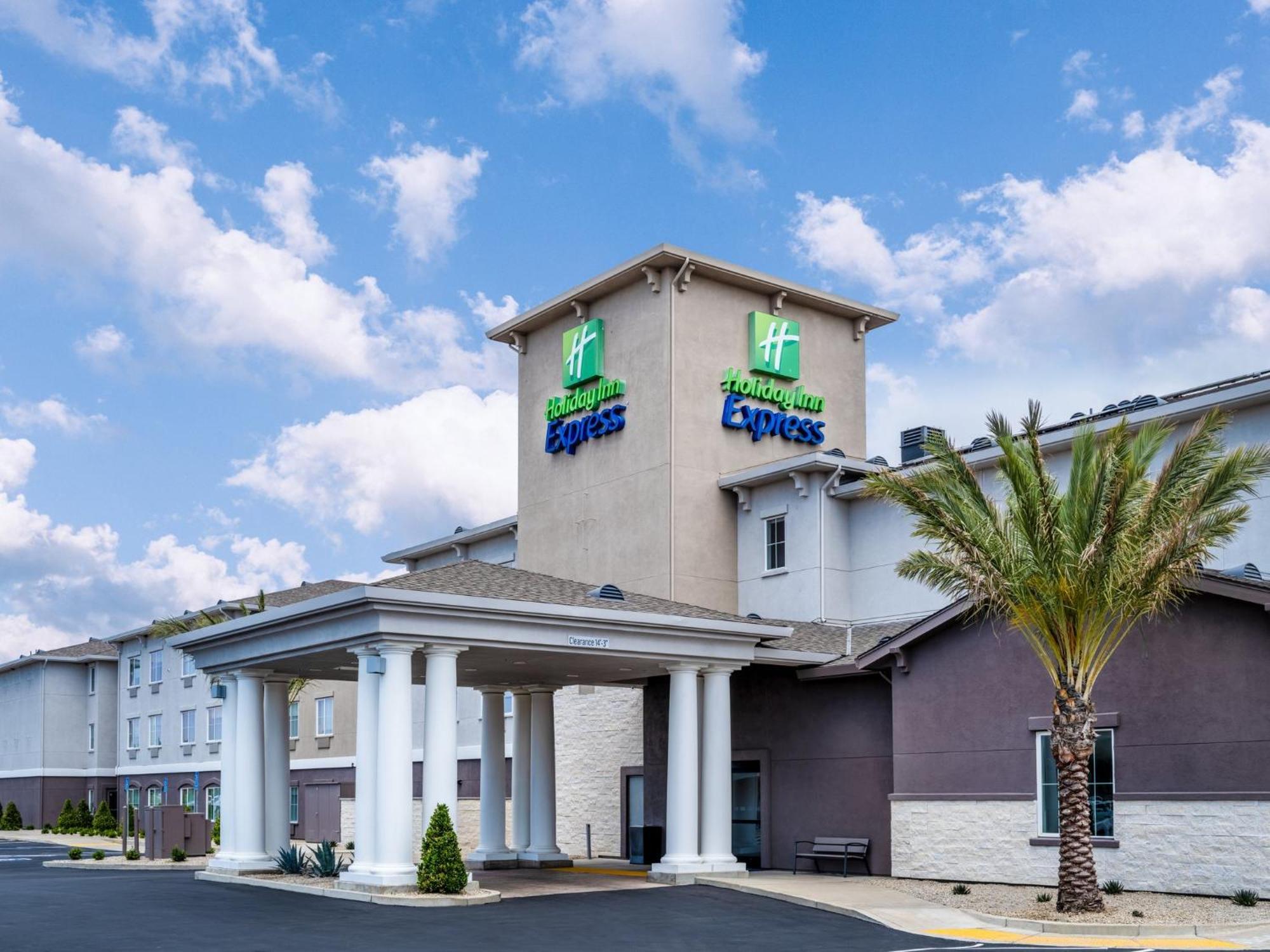 Express By Ihg Hotel Lodi